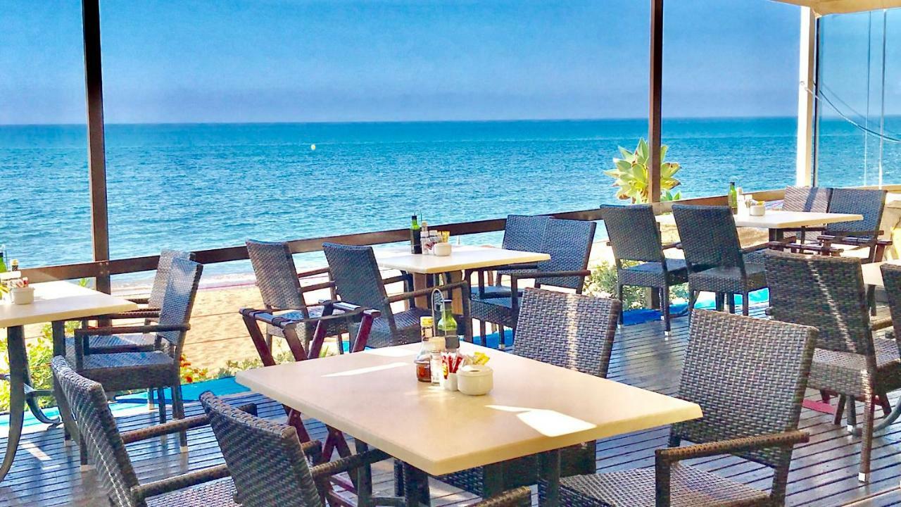Mi Capricho 170 Beachfront Apartment Sitio de Calahonda Eksteriør bilde