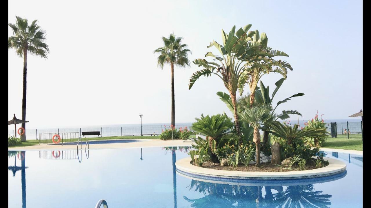 Mi Capricho 170 Beachfront Apartment Sitio de Calahonda Eksteriør bilde