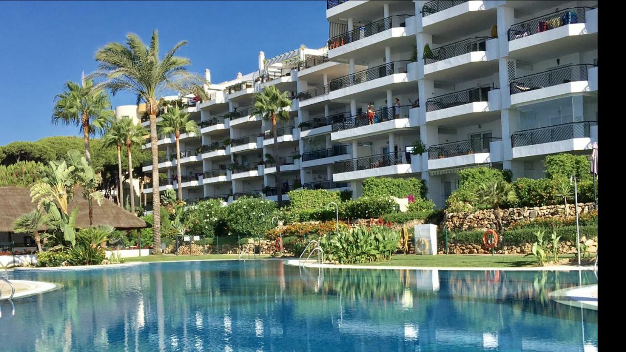 Mi Capricho 170 Beachfront Apartment Sitio de Calahonda Eksteriør bilde