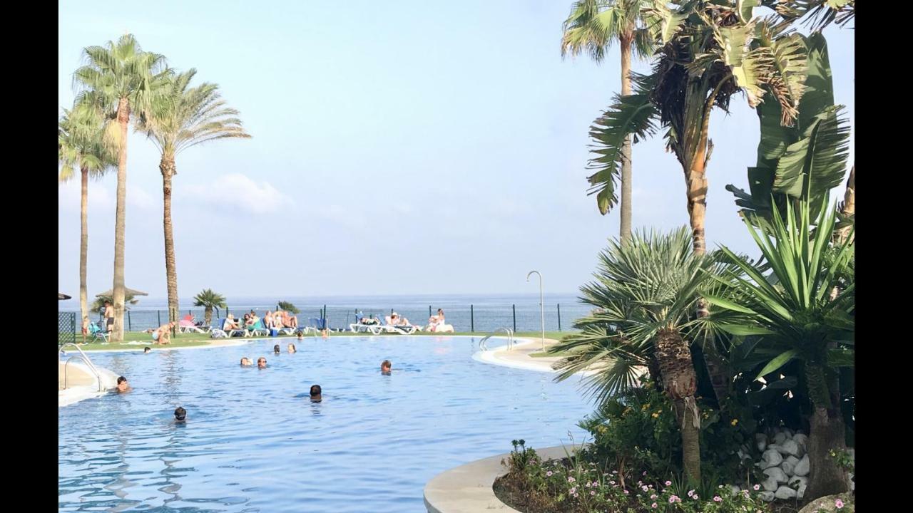 Mi Capricho 170 Beachfront Apartment Sitio de Calahonda Eksteriør bilde